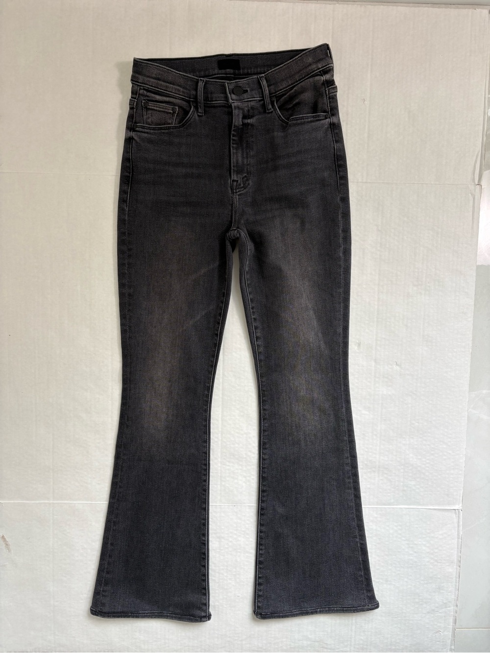 MOTHER The Weekender Jeans Faded Black Flare Sz 28 Stretch Denim Mid Rise